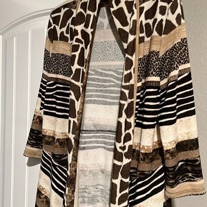Frank Lyman animal print sweater. Size 16
